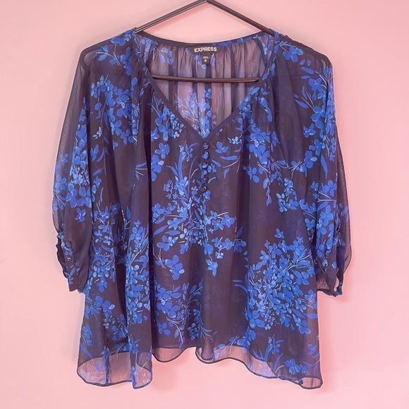 ❤️ 🆕 EXPRESS Blouse Floral Blue Sheer Dolman Sleeve Blue floral blouse XS - Picture 9 of 14